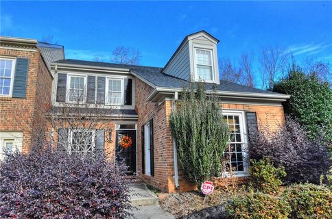 4216 Woodglen Lane