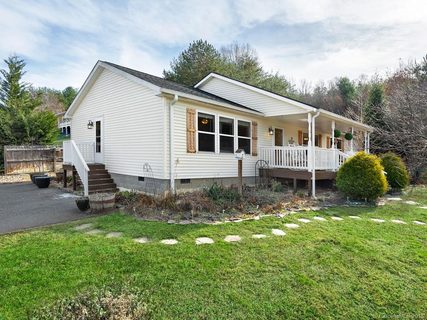 92 Macdougall Lane sold home in Brigadoon Estates, Weaverville, NC
