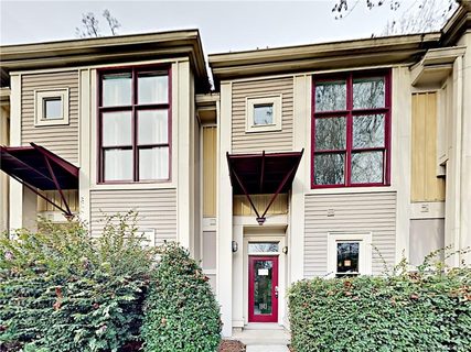 Previously sold for $289,000