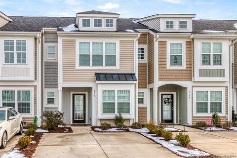 326 Halton Crossing Drive sold townhome in Settlers Landing, Concord, NC
