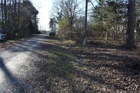 0 9th Avenue 660, 659, and 681 sold home in Pinehaven, Badin Lake, NC