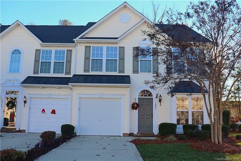 1821 Lookout Lane