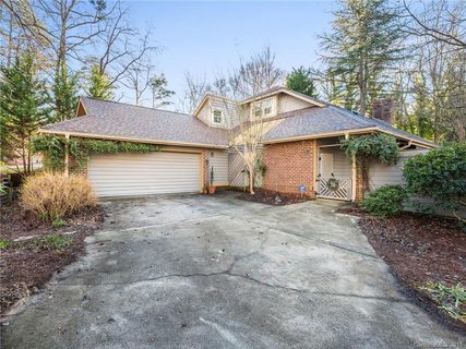 6313 Saddlebrook Court