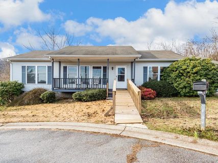 43 Sydney Lane sold home in Windy Hill Farms, Asheville, NC