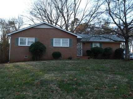215 Johnston Drive sold home in Woodland Park, Belmont, NC