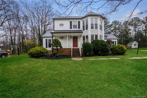 5024 Kentwood Drive