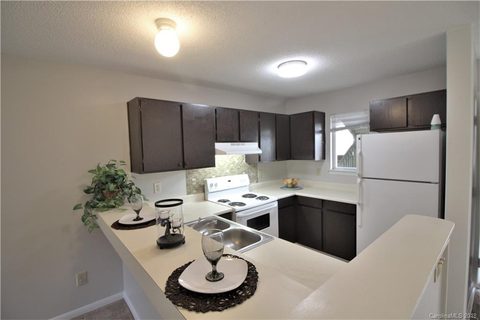 1704 Eagles Place 102G