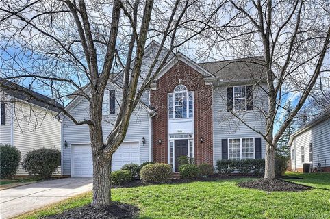 9606 Autumn Applause Drive sold home in Blakeney Heath - Fieldstone, Charlotte, NC