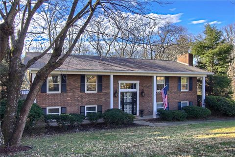 26 Sedgefield Road sold home in Woodside Hills, Candler, NC