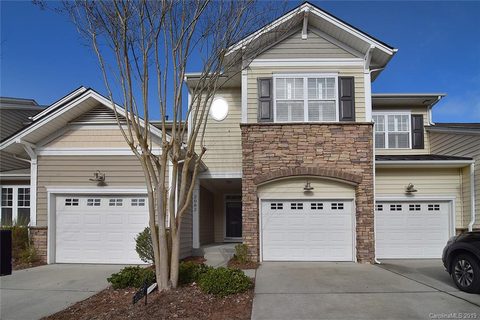 2082 Calloway Pines Drive