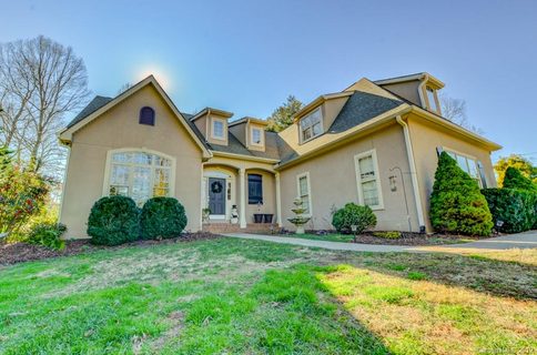 100 Berry Hill Drive sold home in Berry Hill, Hendersonville, NC