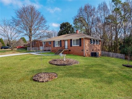 249 Eden Circle sold home in Eden Gardens, Pineville, NC