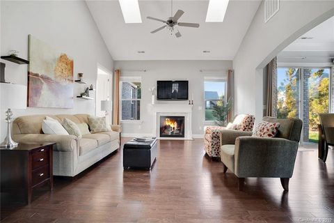3027 Biltmore Drive