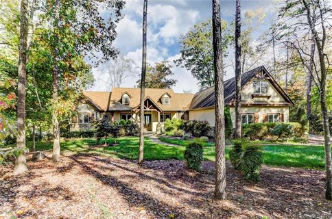 8008 Lake Providence Drive