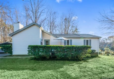 400 Settlement Drive sold home in Olde Camden Estates, Midland, NC