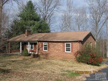2813 Indian Hills Circle sold home in Indian Hills, Hickory, NC
