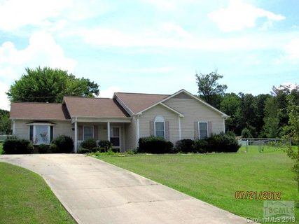 304 North Meadows Drive sold home in Carriage Hills, Morganton, NC
