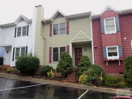609 Sw College Ave sold condo in The Oaks, Lenoir, NC