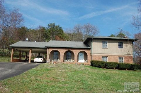1662 Mountain Shadows Drive sold home in Mountain Shadows, Morganton, NC
