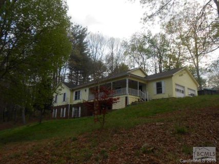 210 Horse Shoe Lane