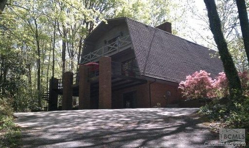 2935 Woodstream Drive