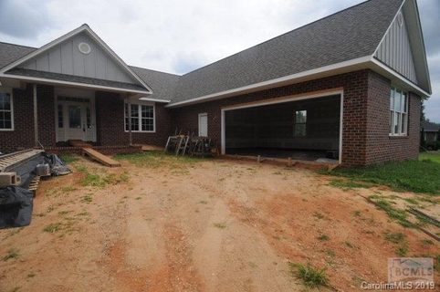 112 Beechmont Drive