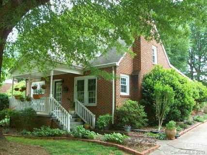 223 Forest Hill Street sold home in Forest Hills, Morganton, NC