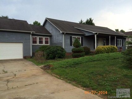 40 Candlewick Cove Drive sold home in Candlewick Cove, Taylorsville, NC