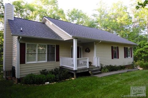 2670 Laurel Pointe Drive sold home in Laurel Pointe, Nebo, NC
