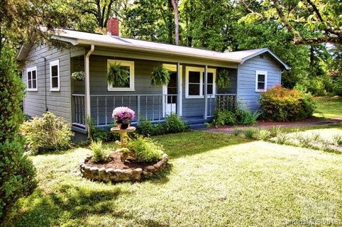 1942 Rader Circle