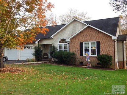 1478 Mountain Shadows Drive sold home in Mountain Shadows, Morganton, NC