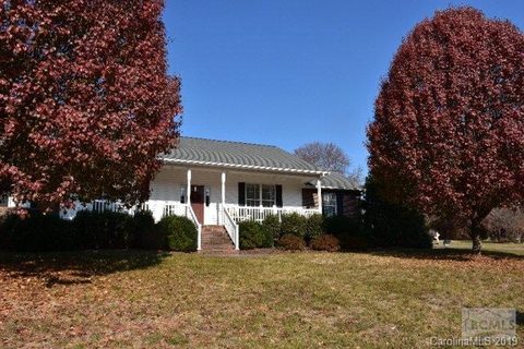 105 Winding Creek