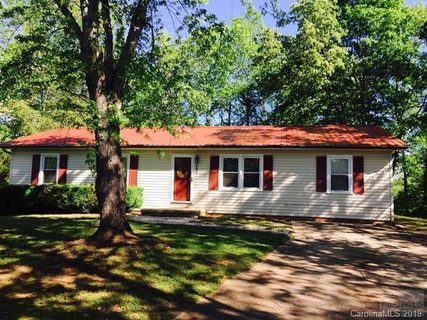 3690 Grandview Drive sold home in Oak Hill, Morganton, NC