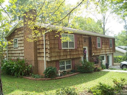 2985 Woodstream Drive