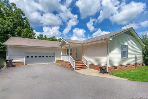105 Greene Court sold home in North Park, Morganton, NC