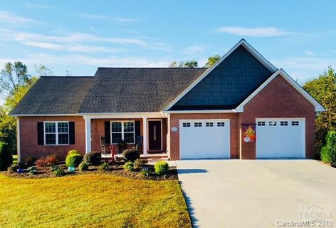 5692 Stonehenge Ct sold home in Stonegate Farms, Granite Falls, NC