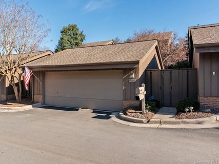 4907 Torrey Pines Court