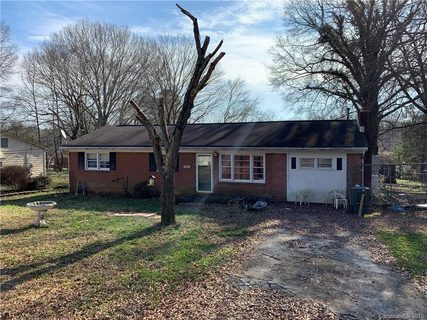 2335 Maplewood Drive 9