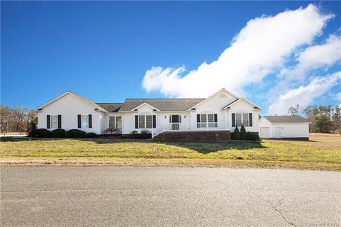 628 Buckskin Road