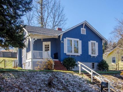 12 Thomson Avenue sold home in Fibreville-Skyland Terrace, Canton, NC