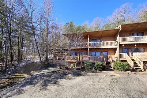 501 Buck Cove Terrace sold townhome in Buck Cove Townhouses, Asheville, NC