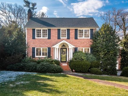 103 Wembley Road sold home in Lake View Park, Asheville, NC