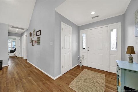 801 Thistledown Drive