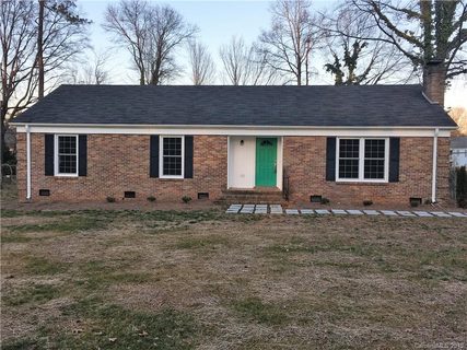 2028 Hempstead Road