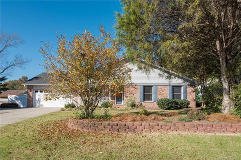 7314 Sheffingdell Drive sold home in Cedar Woods, Charlotte, NC