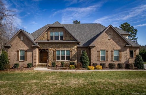 2404 Stoneview Court