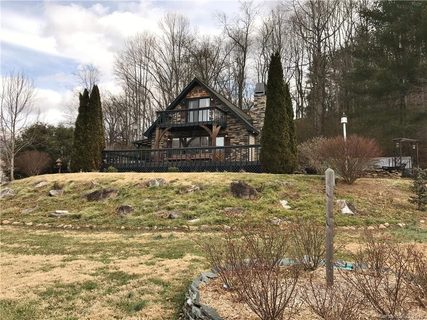 115 Mount Valley Road sold home in Mount Valley Estates, Waynesville, NC