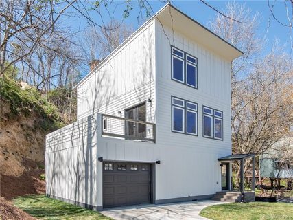 Previously sold for $467,000