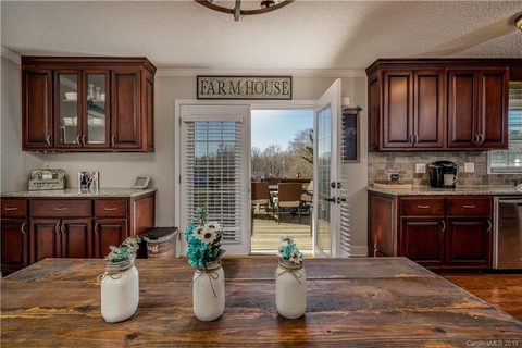 3619 Heather Lane sold home in Green Meadows, Gastonia, NC