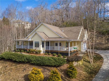 10 Weeping Willow Circle